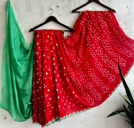 forest green bandhani print saree with scalloped lace (copy)