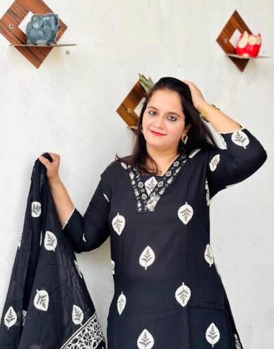 midnight noir embroidered kurta set